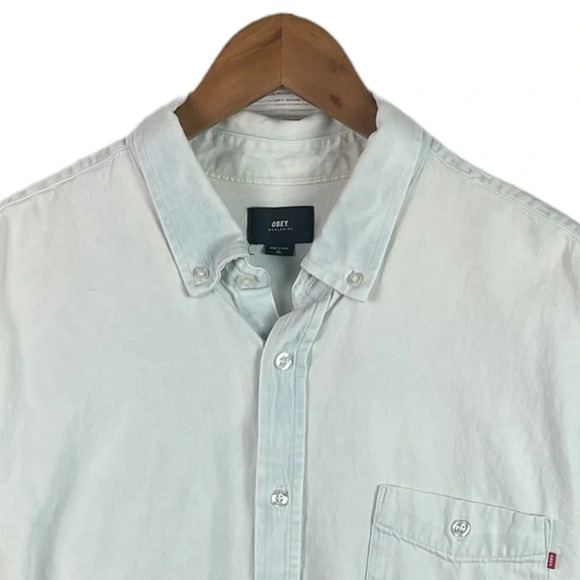 BF958 Men’s OBEY Denim Chambray Classic Short Sleeve Button Down Shirt XL - Picture 3 of 5